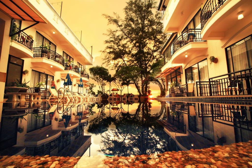 In On The Resort Phuket