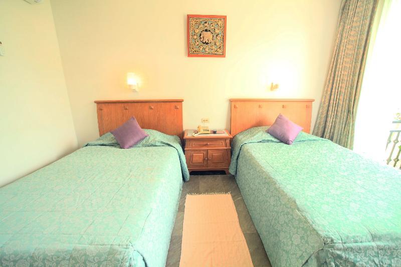 In On The 3* Phuket